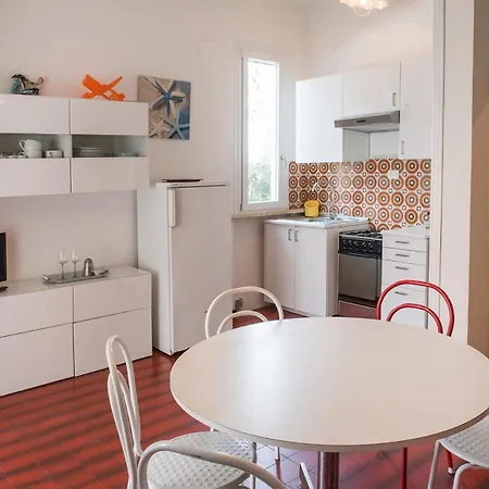 M104 - Marcelli, Con Giardino A 100 Mt Dal Mare